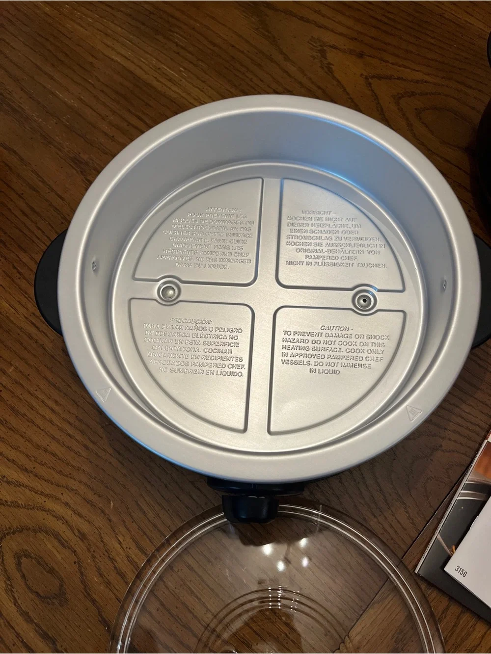 Pampered Chef 4 quart Rockcrok Dutch‎ Oven and Slow Cooker Stand, new
